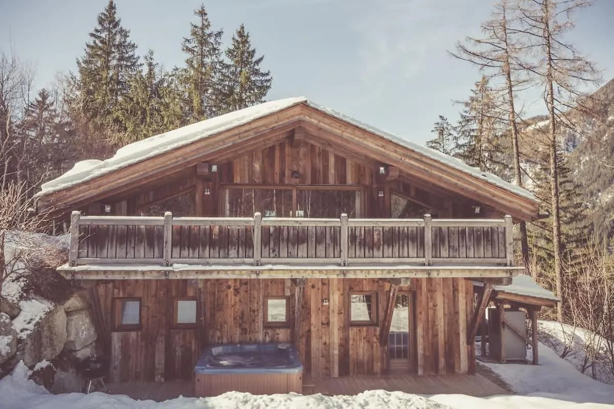 Chalet L'Ourson, Avec Jacuzzi, Sauna, Services Hoteliers Chamonix
